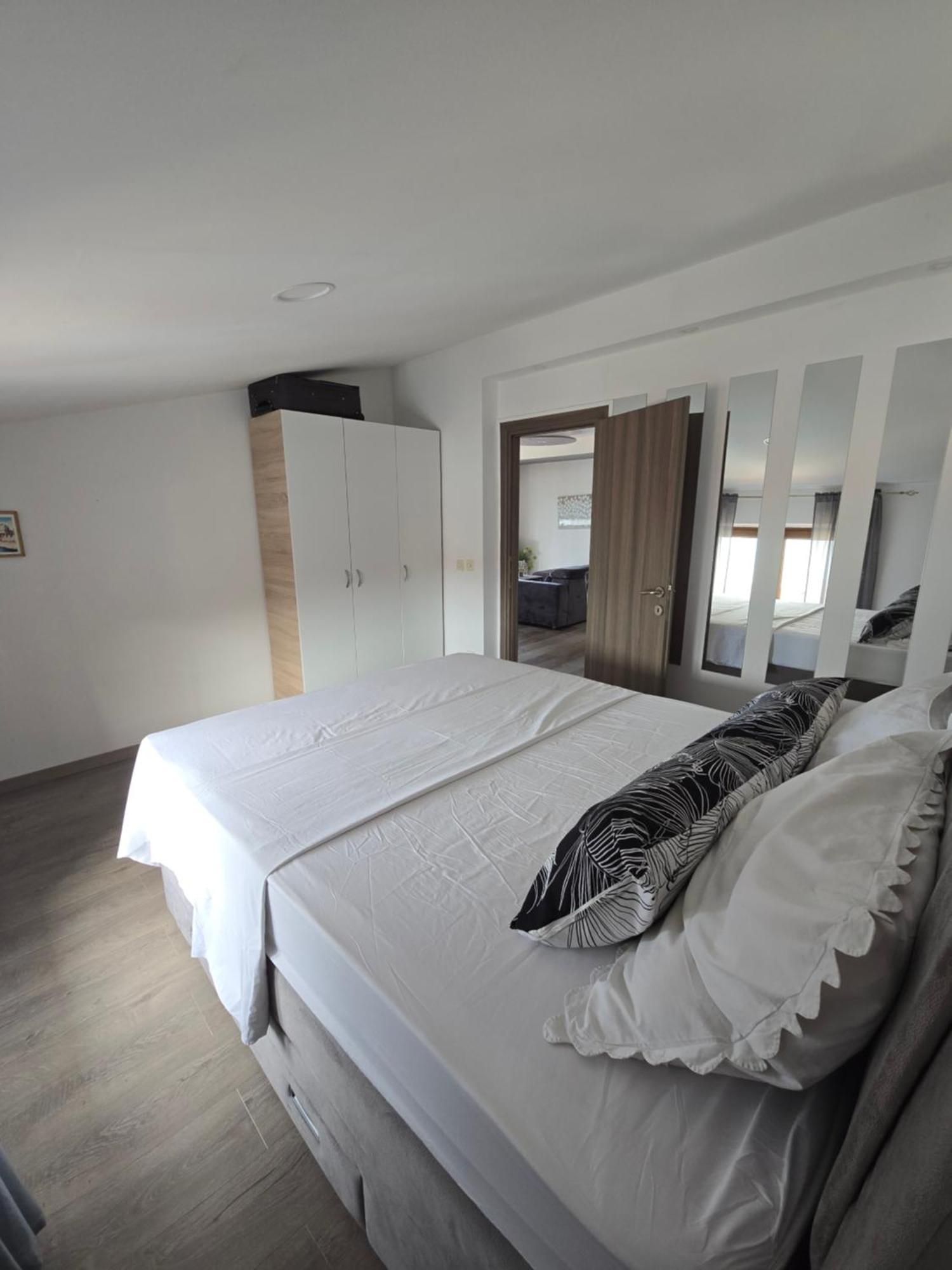 Apartments Bagaric Trogir Exterior photo